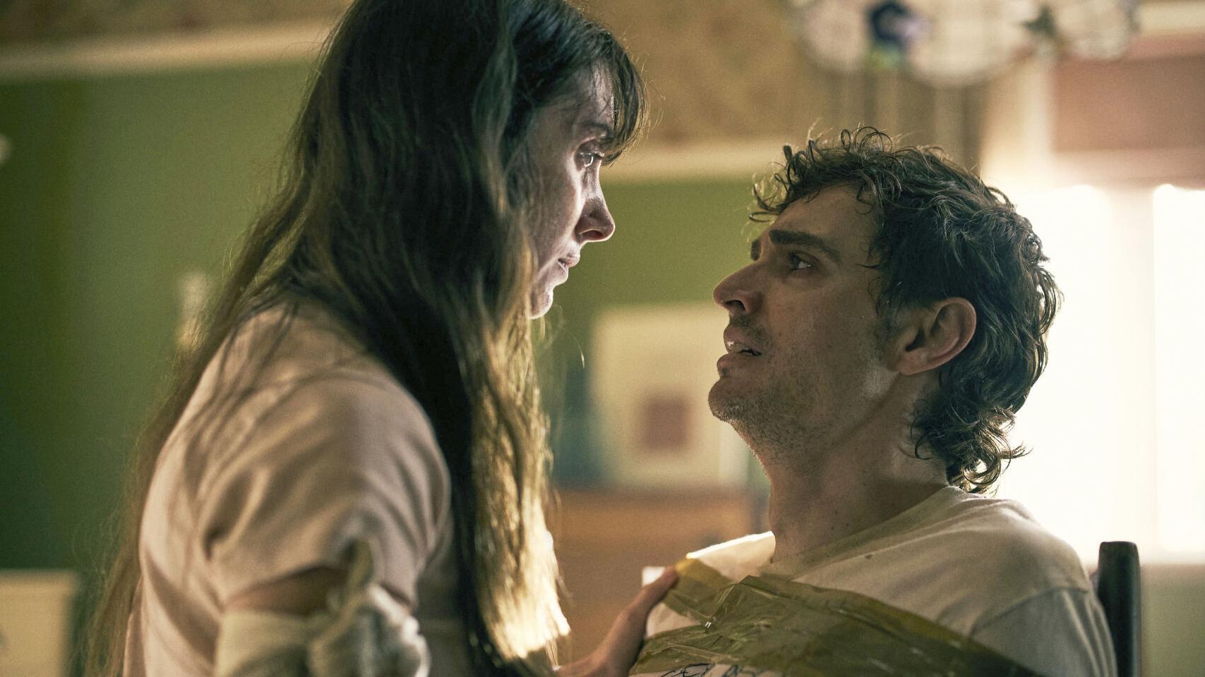 Review: Dave Franco, Alison Brie find unhealthy bonds in 'Together'